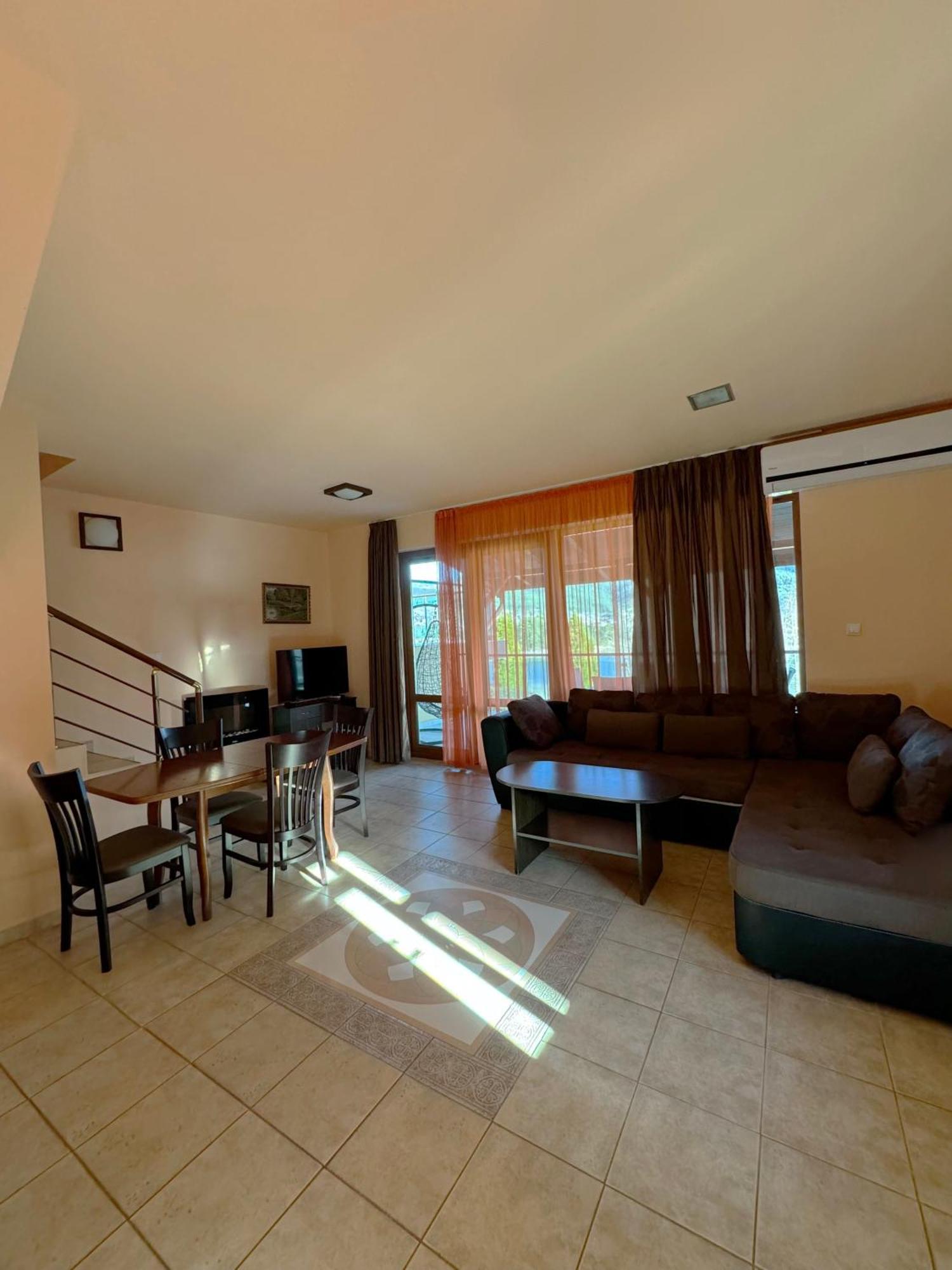 Vip Complex Otel Sarnitsa Dış mekan fotoğraf