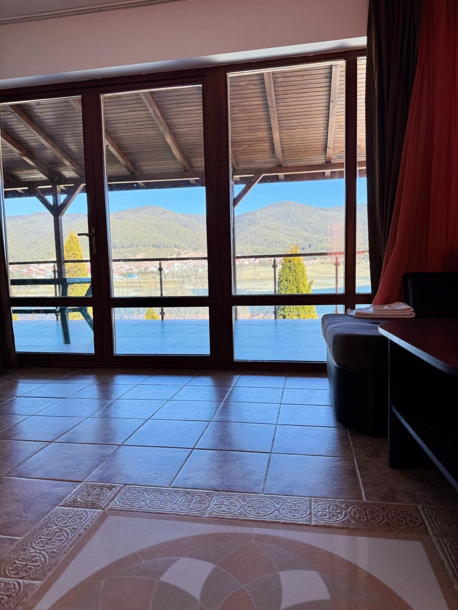 Vip Complex Otel Sarnitsa Dış mekan fotoğraf